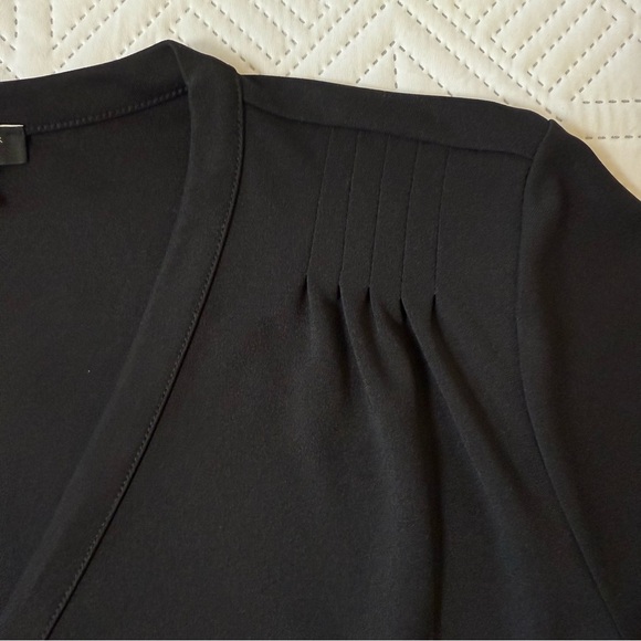 Ann Taylor V-Neck Long Sleeve Blouse Size SP - Picture 7 of 9